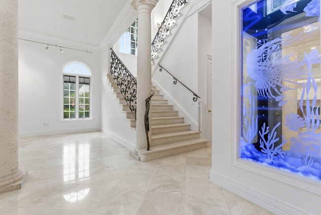 Building Photo - 4407 W Dale Ave