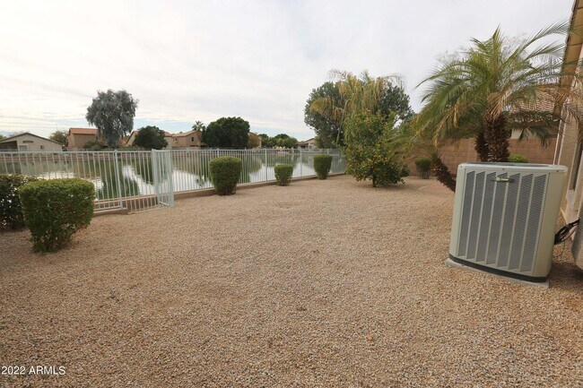 Building Photo - 11217 W Edgemont Ave