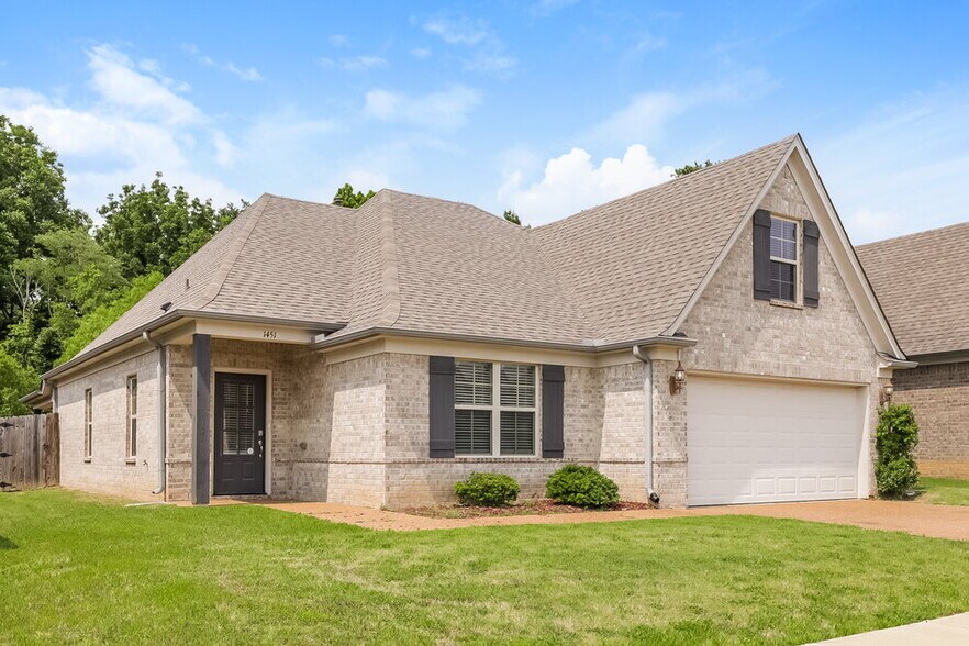 Building Photo - 1451 Switzer Dr