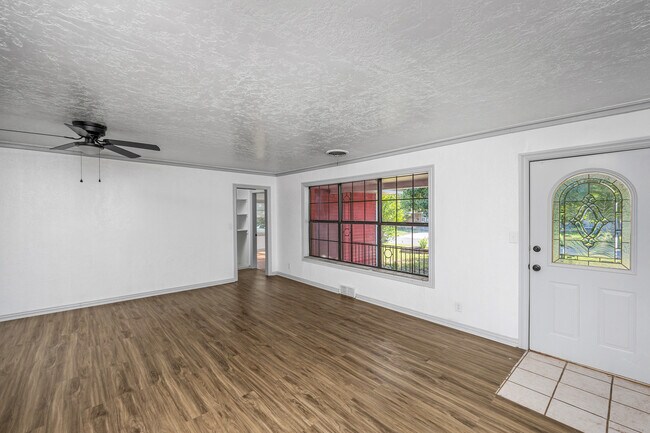 Building Photo - 713 NW 32nd St
