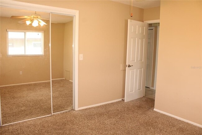 Building Photo - 4215 18th Ave Dr W