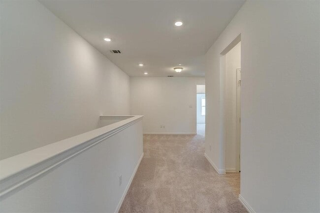 Building Photo - 9935 Schramm St