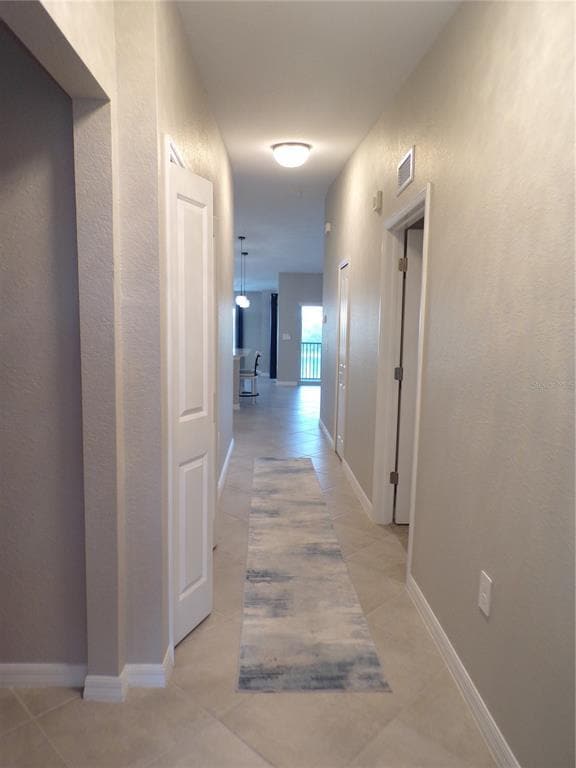 Building Photo - 14271 Heritage Landing Blvd