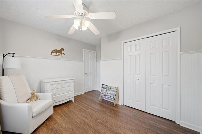 Building Photo - 1810 Westwind Dr