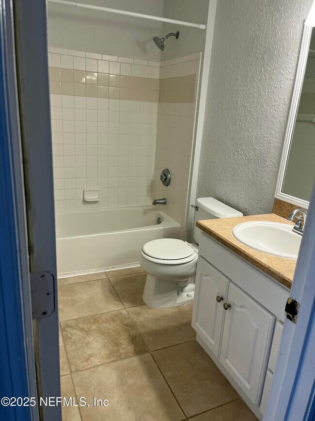 Building Photo - 425 Timberwalk Ct