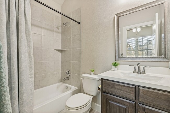 Building Photo - 2424 Preakness Pl