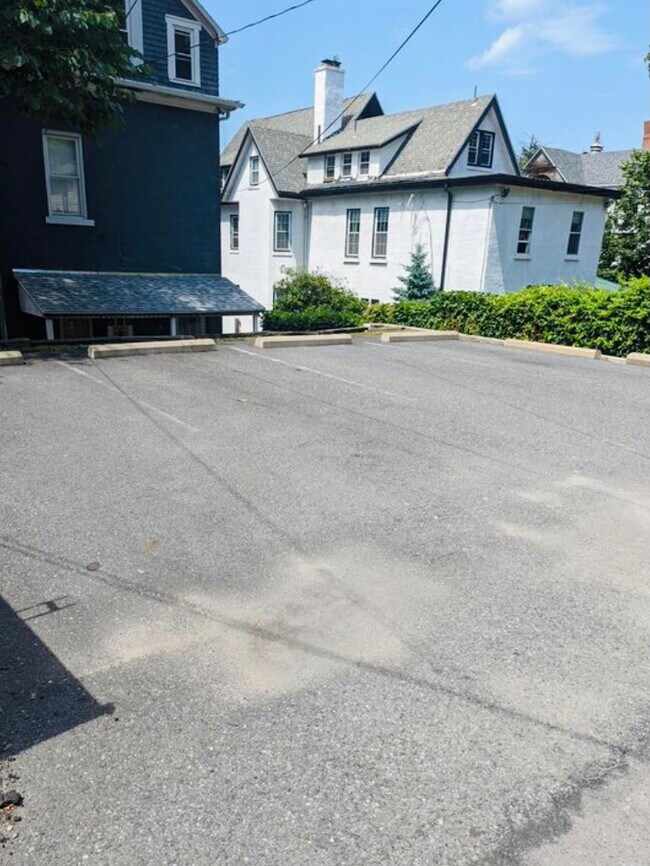 624 Jefferson Ave 624 Jefferson Ave Scranton PA 18510 Apartment Finder