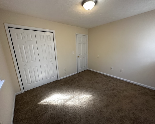 Building Photo - Leasing for November 2025 !