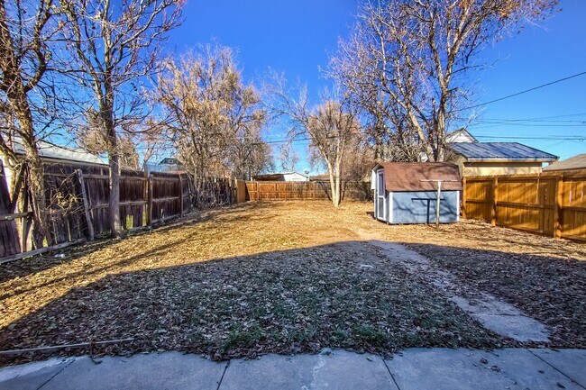 Building Photo - 2 Bedroom 1 Bath in Denver