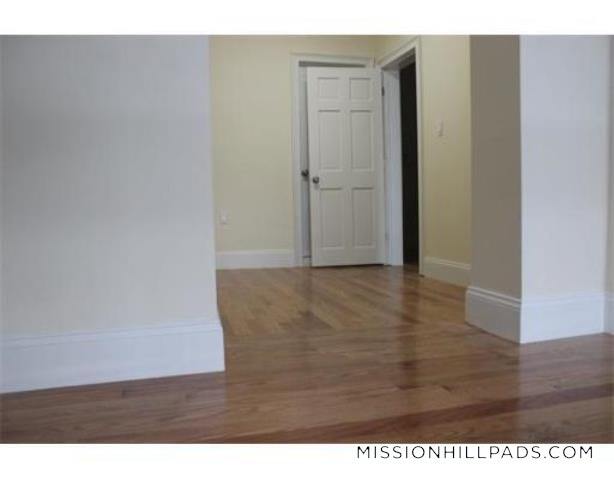 Primary Photo - 9 Chesterton St