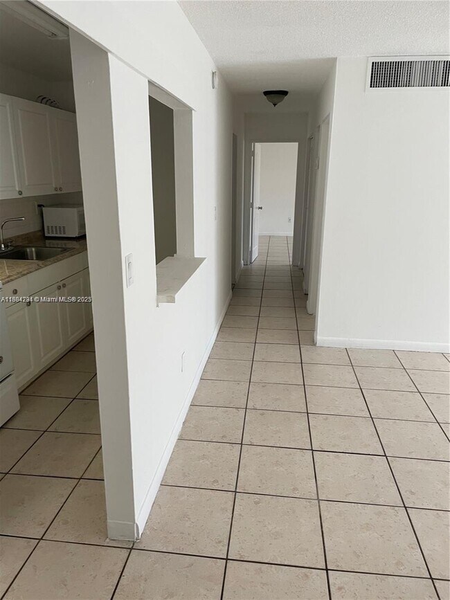 Building Photo - 4310 NW 79th Ave
