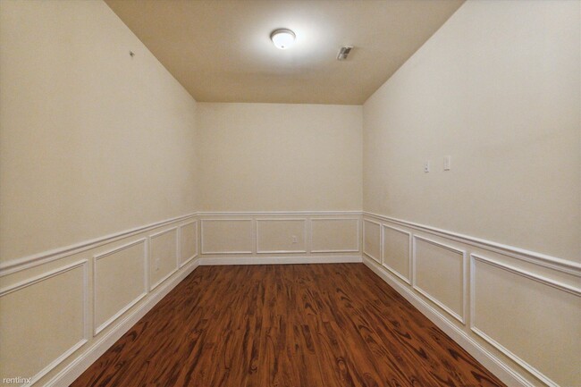 Building Photo - 4 br, 4 bath 4plex - 1700 CECIL B MOORE AV...