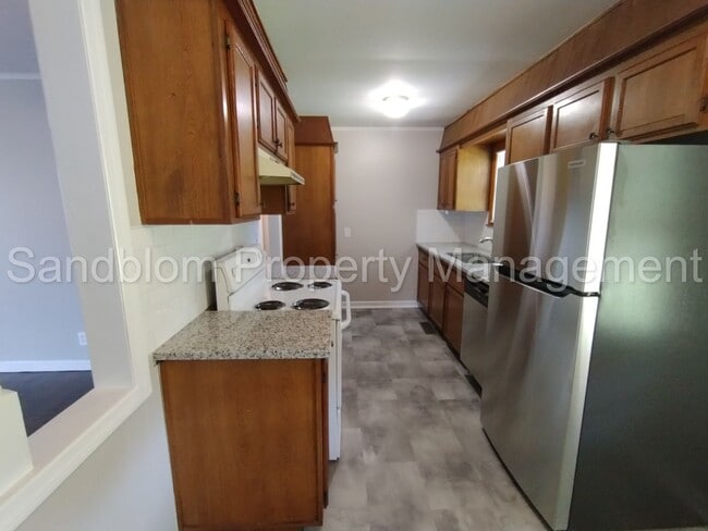 Building Photo - For Lease | Tulsa | Available Now!