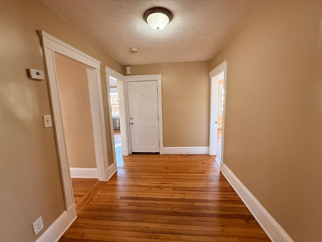 Building Photo - 25 Ronan St