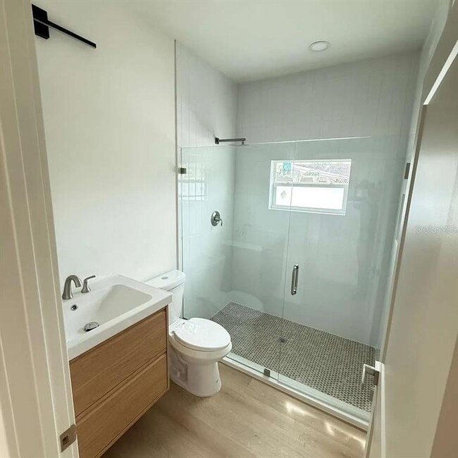 Building Photo - 13277 Center Ave