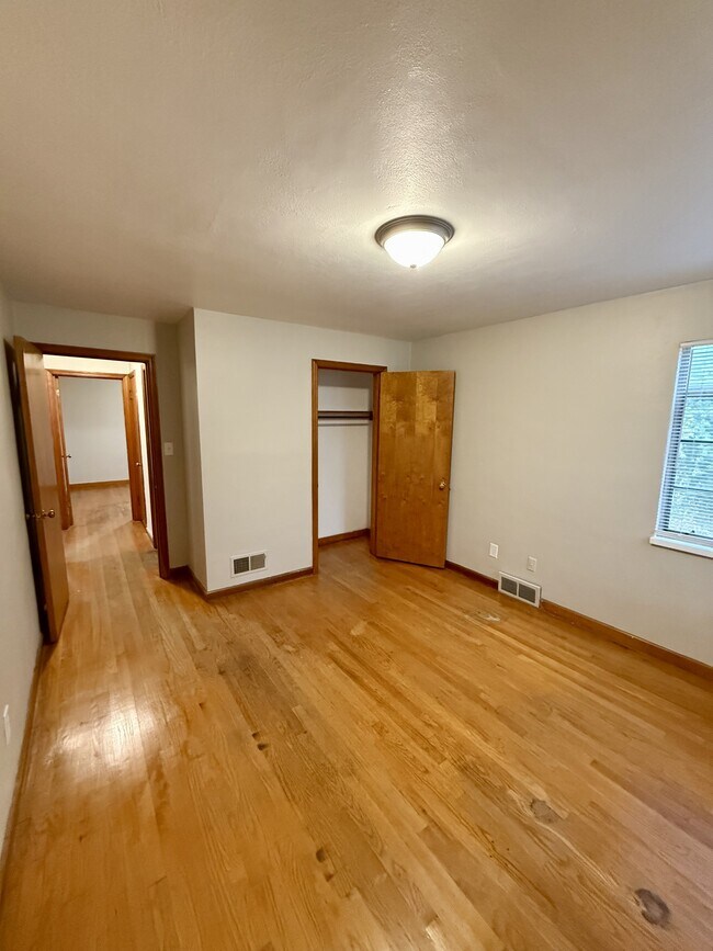 Building Photo - 4607 Channing Ln