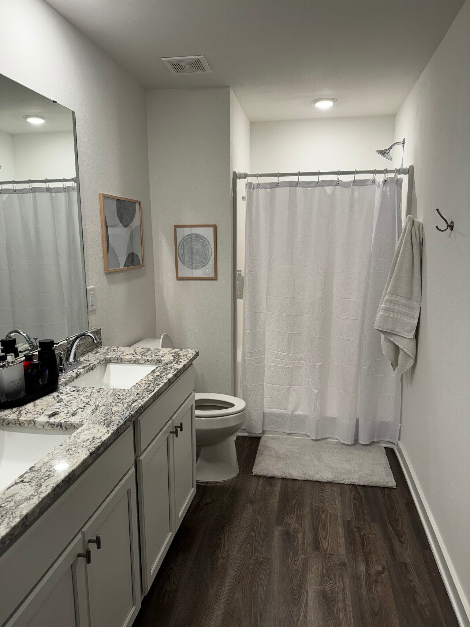 Building Photo - 5889 Tyndall Pl