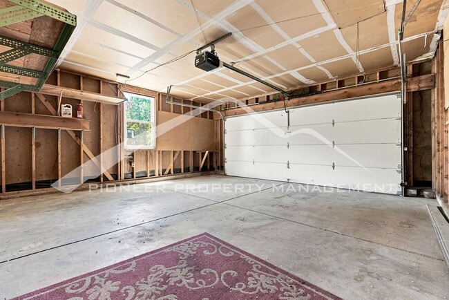 Building Photo - 2896 S Paris St