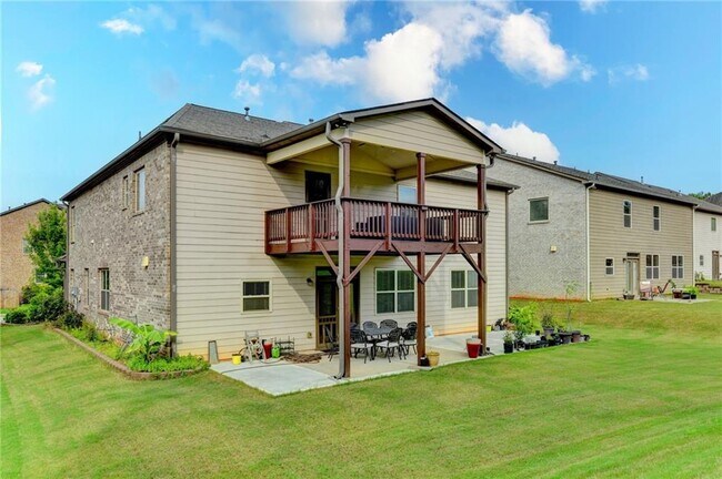 Building Photo - 2205 Copperfield Dr