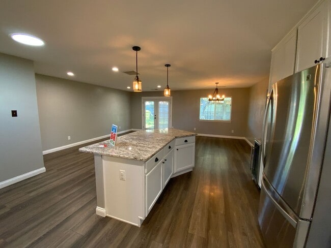 Building Photo - 3 Bedroom Single Story Home Available Near Louisiana Blvd NE & Candelaria Rd NE!