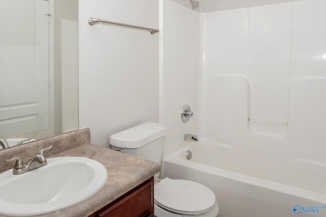 Building Photo - 141 Wethersfield Dr