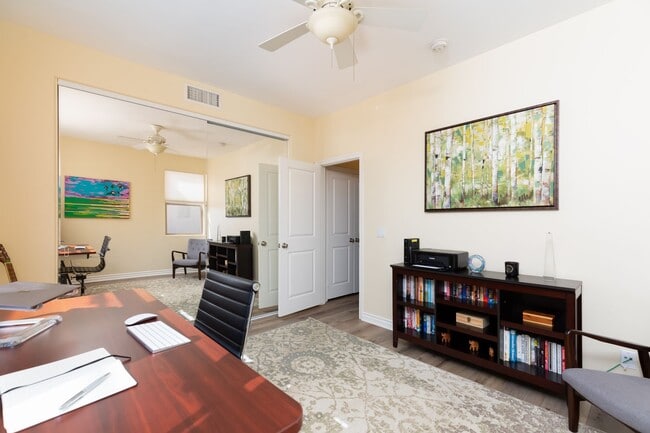 Building Photo - Luxury 2 Bedroom 2 Bath Townhouse w/ gourmet Kitchen in Mission Hills