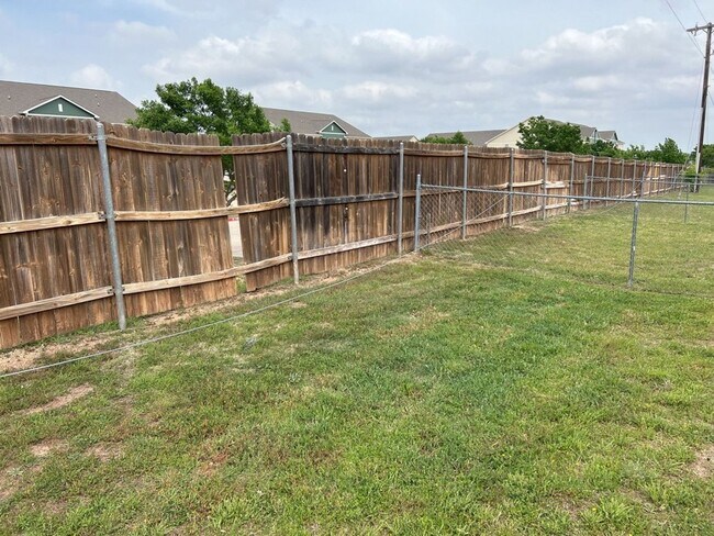 Building Photo - 4907 Autumn Valley Dr