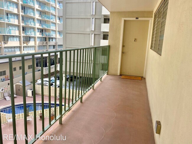 Building Photo - 2 br, 2 bath House - 2355 Ala Wai Blvd Apt...