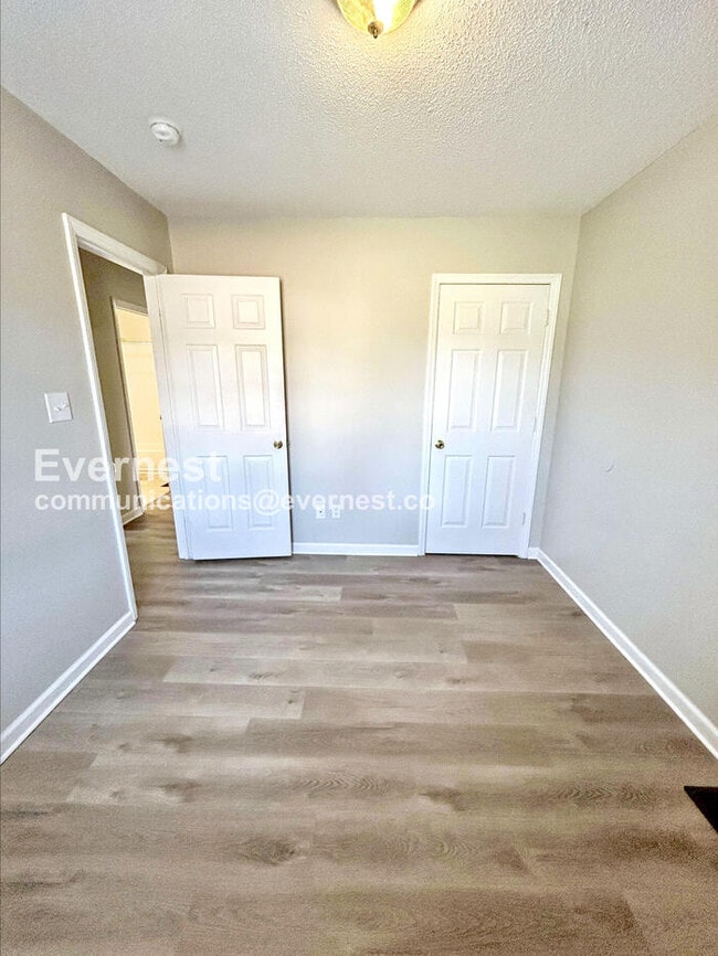 Building Photo - 4350 Wakeman Dr