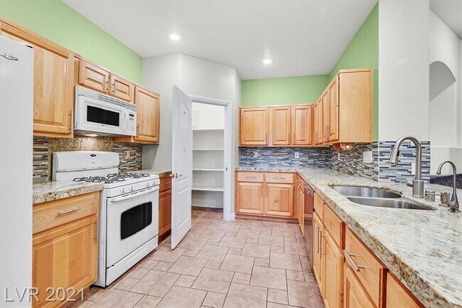 Building Photo - 2290 Bull Lake Dr