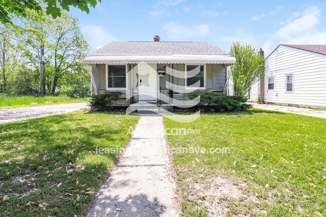 Primary Photo - 465 Montana Ave