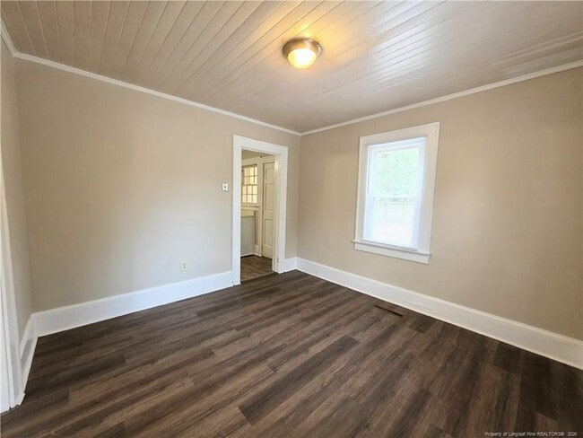 Building Photo - 200 Judd St