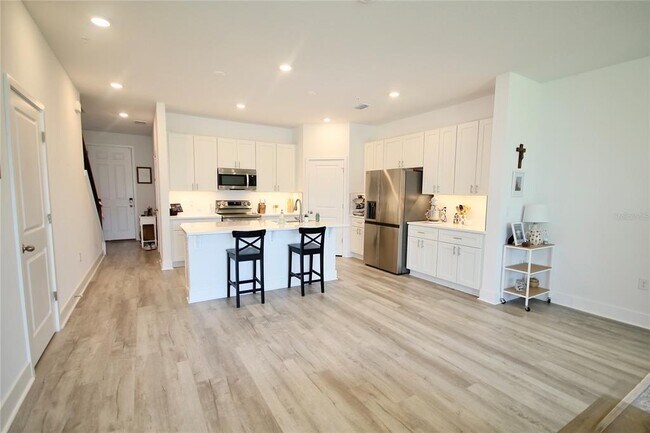 Building Photo - 1138 Desert Candle Dr