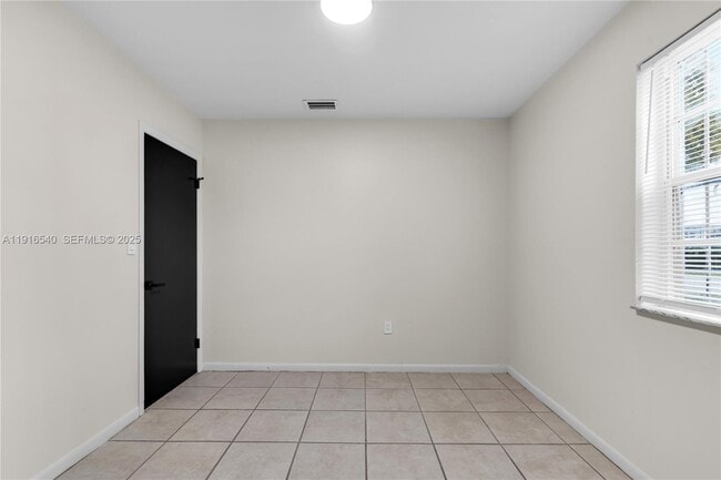 Building Photo - 1253 NW 44th St