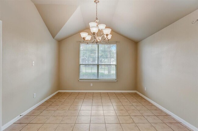 Building Photo - 834 Dark Horse Ln
