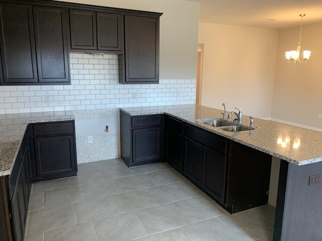 Building Photo - 8219 Ivy Wood Ct