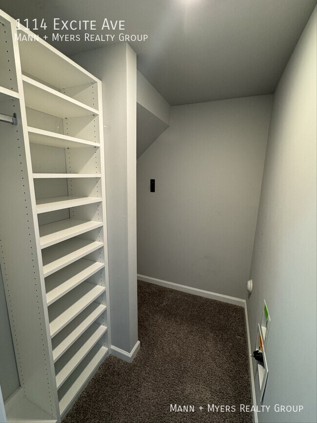 Building Photo - 1114 Excite Ave