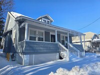 Building Photo - 61 Violet Ave