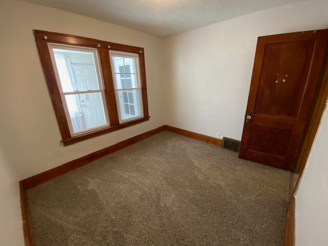 Building Photo - 7913 Force Ave