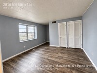 Building Photo - 2016 NW 50 Terrace