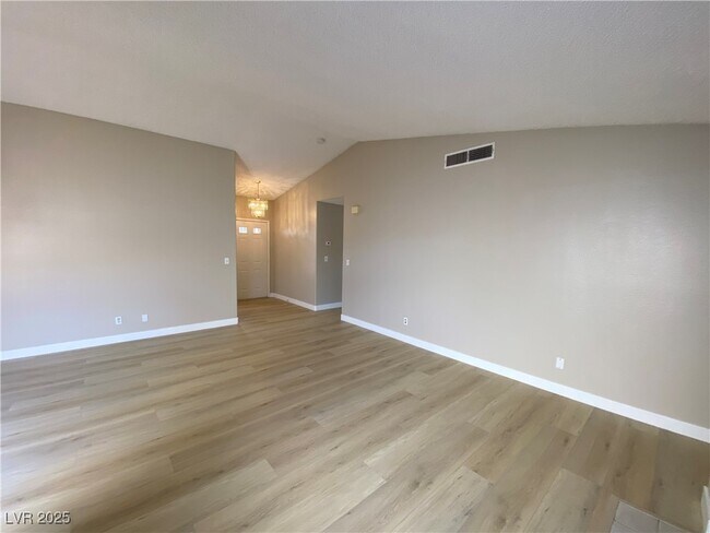 Building Photo - 376 Legacy Dr