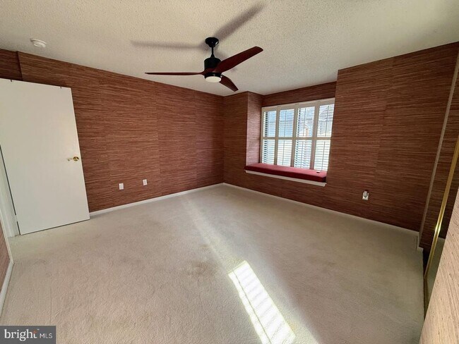 Building Photo - 231 Canal Park Dr