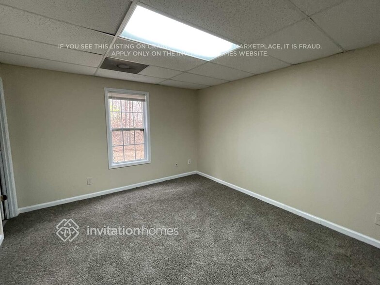 Building Photo - 6390 Harvester Cir