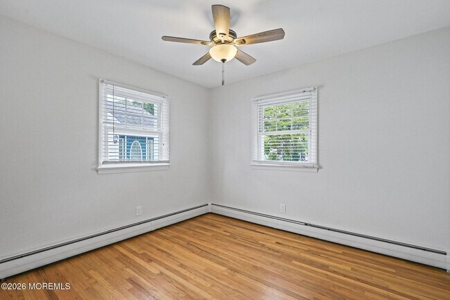 Building Photo - 1122 Pine Bluff Ave