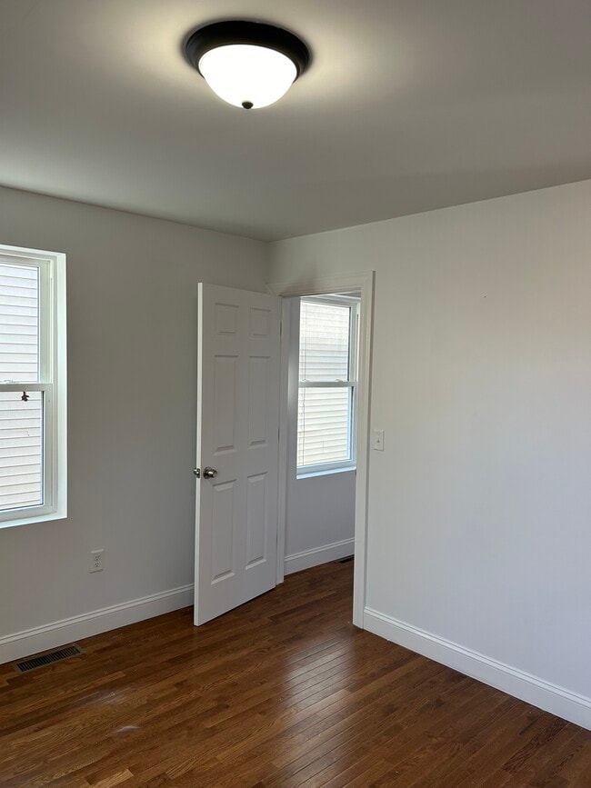 Second bedroom - 472 Friendship St