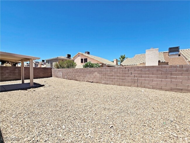 Building Photo - 761 Butternut Ct