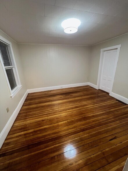 Building Photo - 15 Union St