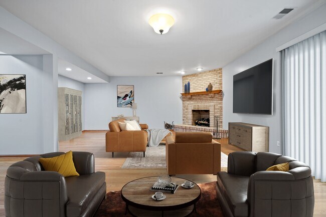 Building Photo - 5614 S Moody Ave