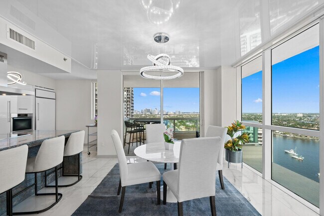 Building Photo - 101 S Fort Lauderdale Beach Blvd