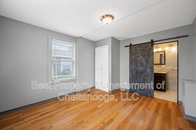 Building Photo - 404 Somerville Ave